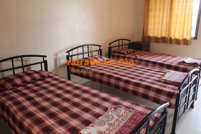 Pandharpur Laxman Baug Devsthan Room View1