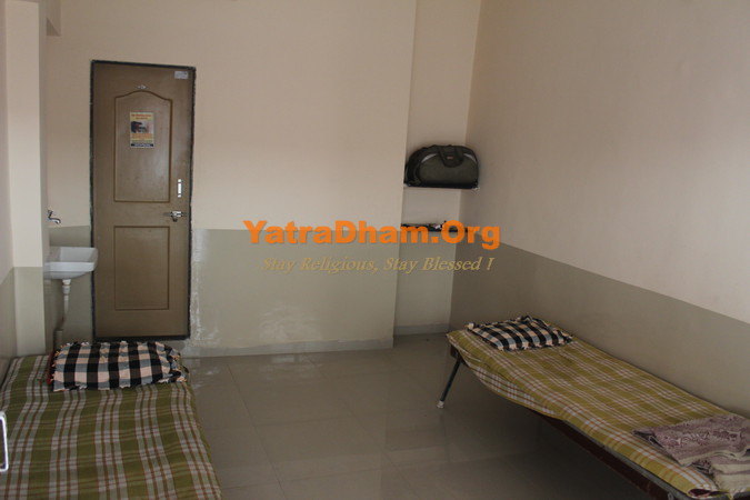 Pandharpur Maheshwari Bhakta Niwas Room View1