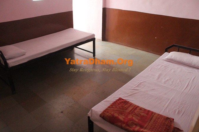 Pandharpur Maheshwari Bhakta Niwas Room View3