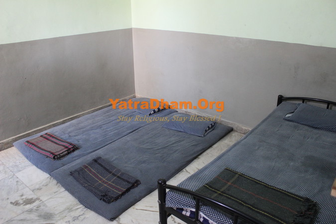 Pandharpur Nimbark Sampradaik Bairagi Math Simple Room View 1