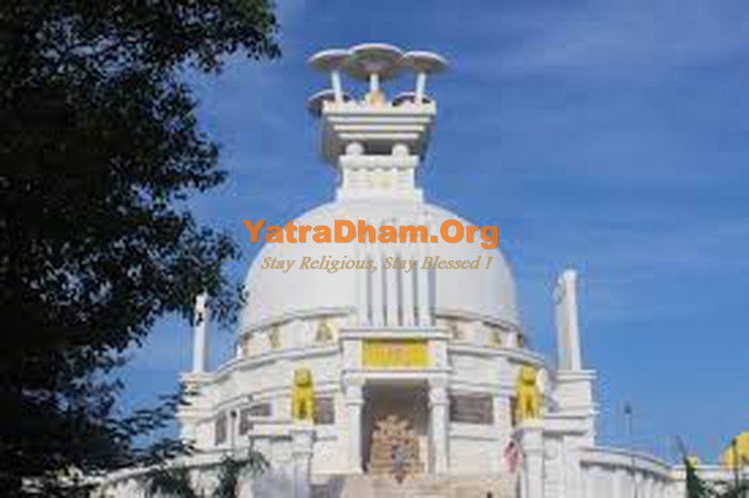 Bhubaneswar Sir Raghavendra Swamy Mutt, (Sir Pejavara mutt)