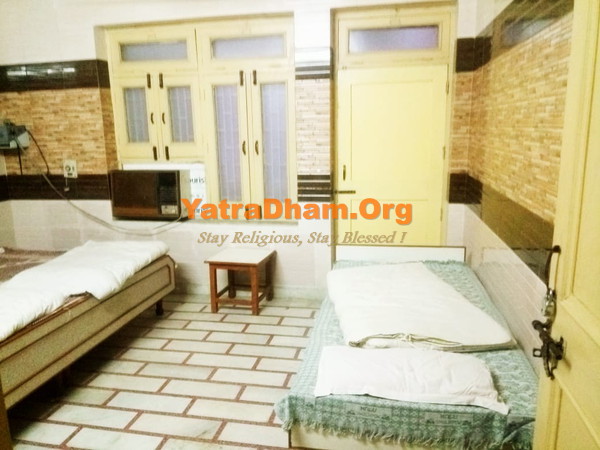 Haridwar Ganga Darshan Sadhu Sudha Ashram Room View1