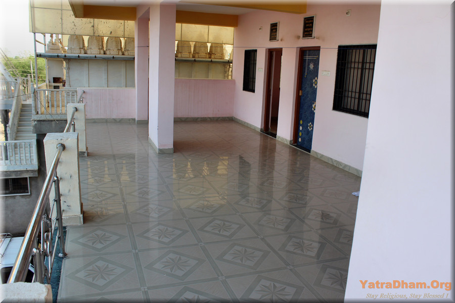 Shrut_Tirth_Dharamshala_Lobby