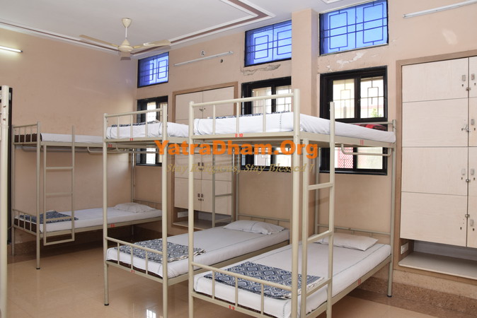 Solapur- Shri Solapur Gujarati Mitra Mandal Room View3