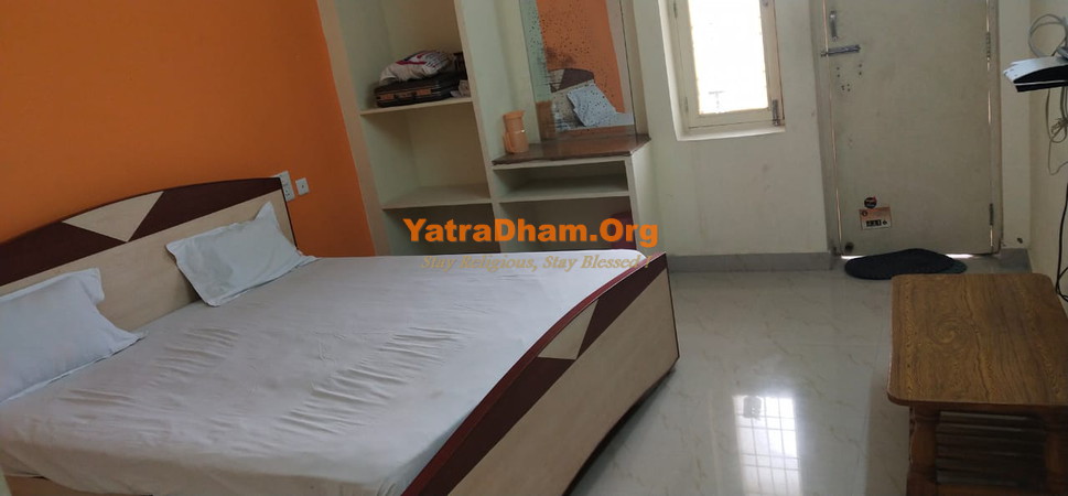 Tirupati Padmashali Bhavan Room View2