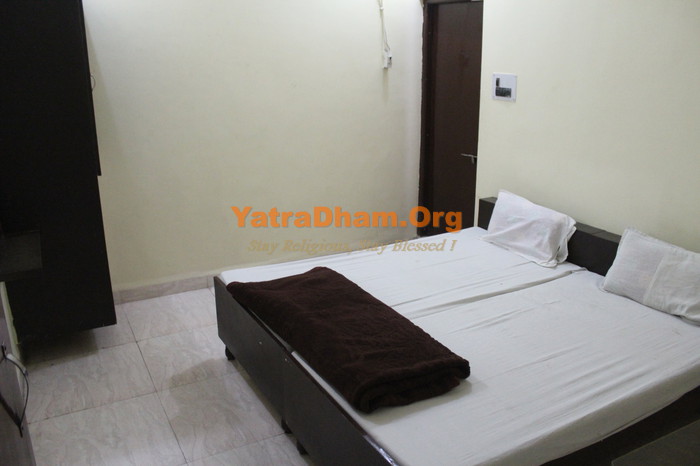 Ujjain_Balaji Parisar_2 bed Non Ac Room_View 1