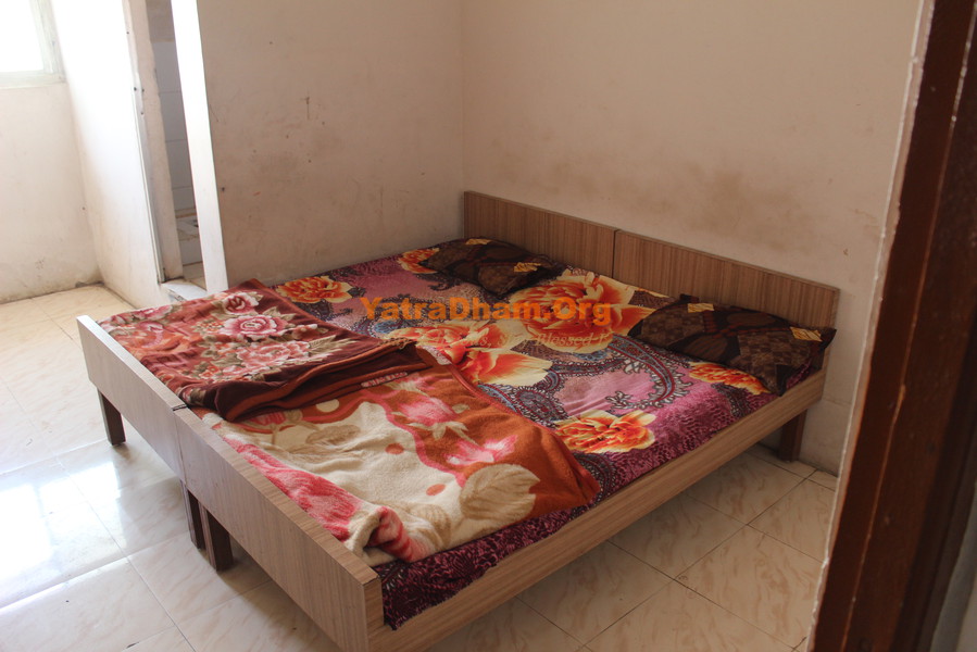 Ujjain_Naya_Gujarati_Lohar_Samaj_2 Bed_Non AC Room_View1