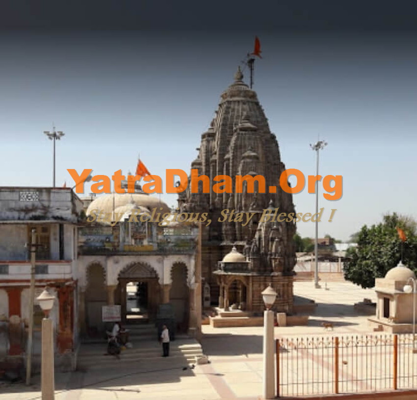 Vadnagar - Hatkeshwar Mahadev Temple Dharamshala Inside View