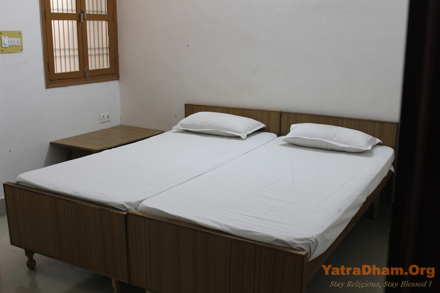 Varanasi_Maheshwari_Dharamshala_2 Bed_Non A/c. Room_View1