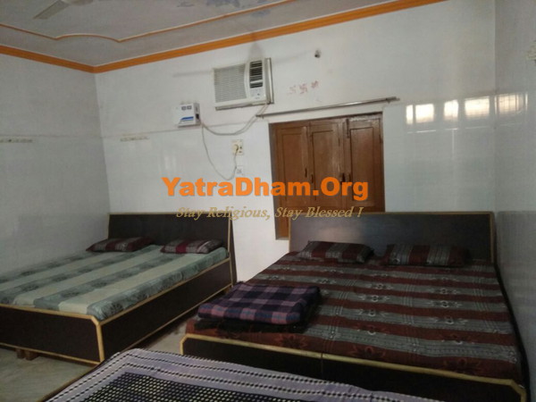 Sant Mandal Jairam  Ashram 