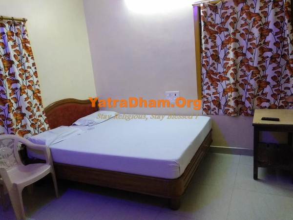 Rameshwaram Shiv Murgan Room View1