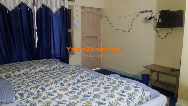 Yamunotri Jankichatti Bahuguna Yatri Nivas Room View4