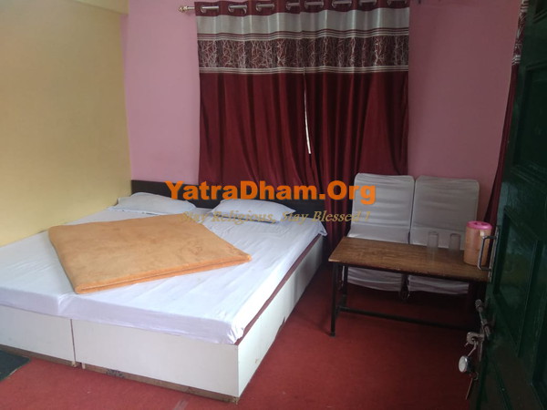 Joshimath Grand Kailash Yatri Nivas Room View1