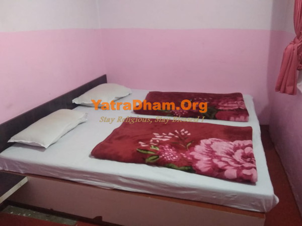 Joshimath Grand Kailash Yatri Nivas Room View4