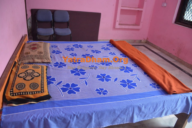 Vrindavan Krishna Vatika Ashram Dharamshala Room View4