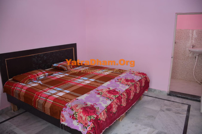 Vrindavan Krishna Vatika Ashram Dharamshala Room View1