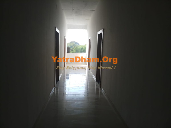 Grishneshwar Jyotirlinga Ellora Om Siddheshwar Bhakta Nivas Dharamshala Lobby