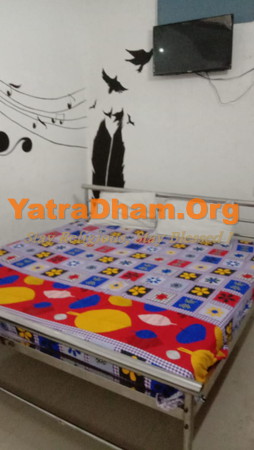 Chitrakoot Sri Palimat Ashram Pejawara Mutt Room View2